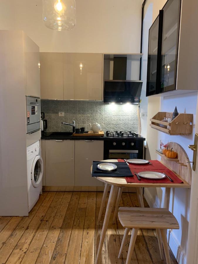 Daire A Historical Galata Flat W Bosphorus View *