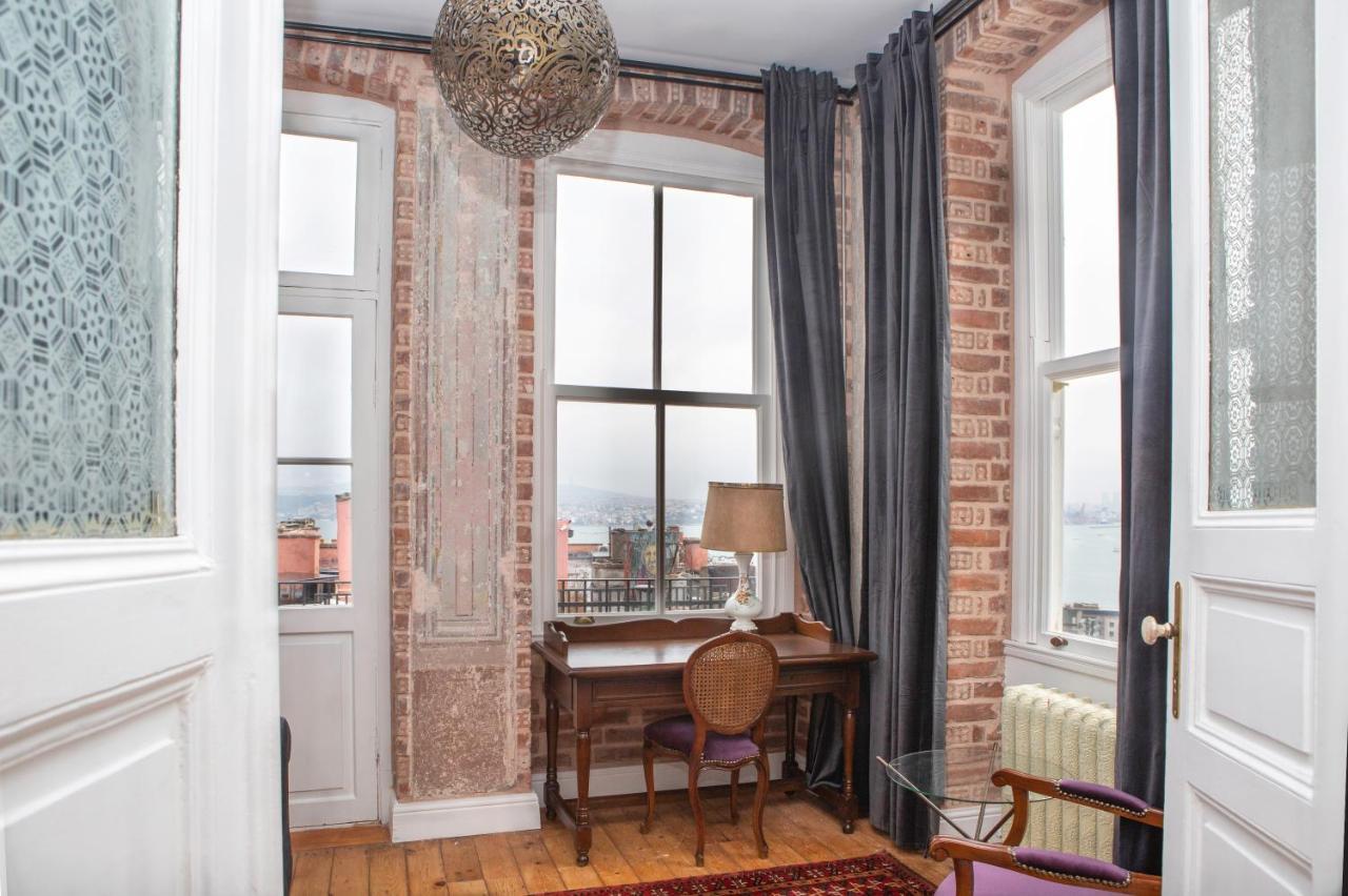 A Historical Galata Flat W Bosphorus View Daire İstanbul