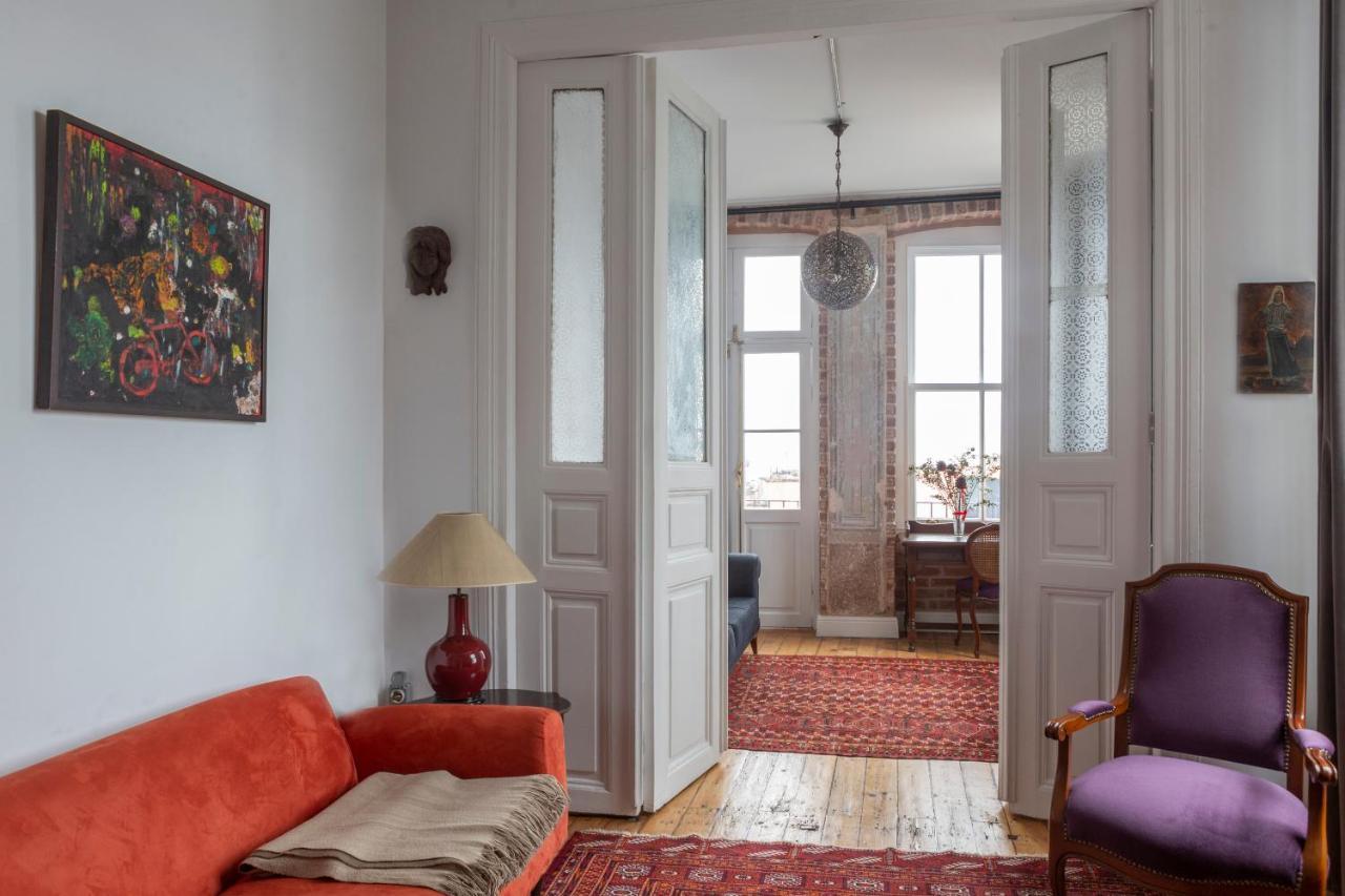 A Historical Galata Flat W Bosphorus View * İstanbul